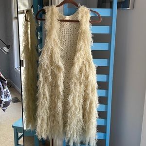 American Threads sleeveless long sweater vest.